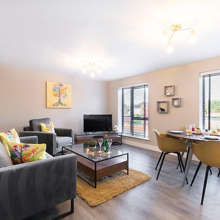 Elliot Oliver - Luxurious Two Bedroom Apartment With Parking Gloucester Zewnętrze zdjęcie