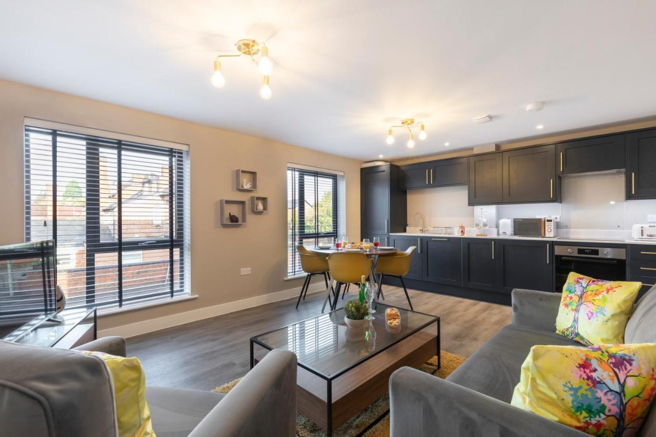 Elliot Oliver - Luxurious Two Bedroom Apartment With Parking Gloucester Zewnętrze zdjęcie