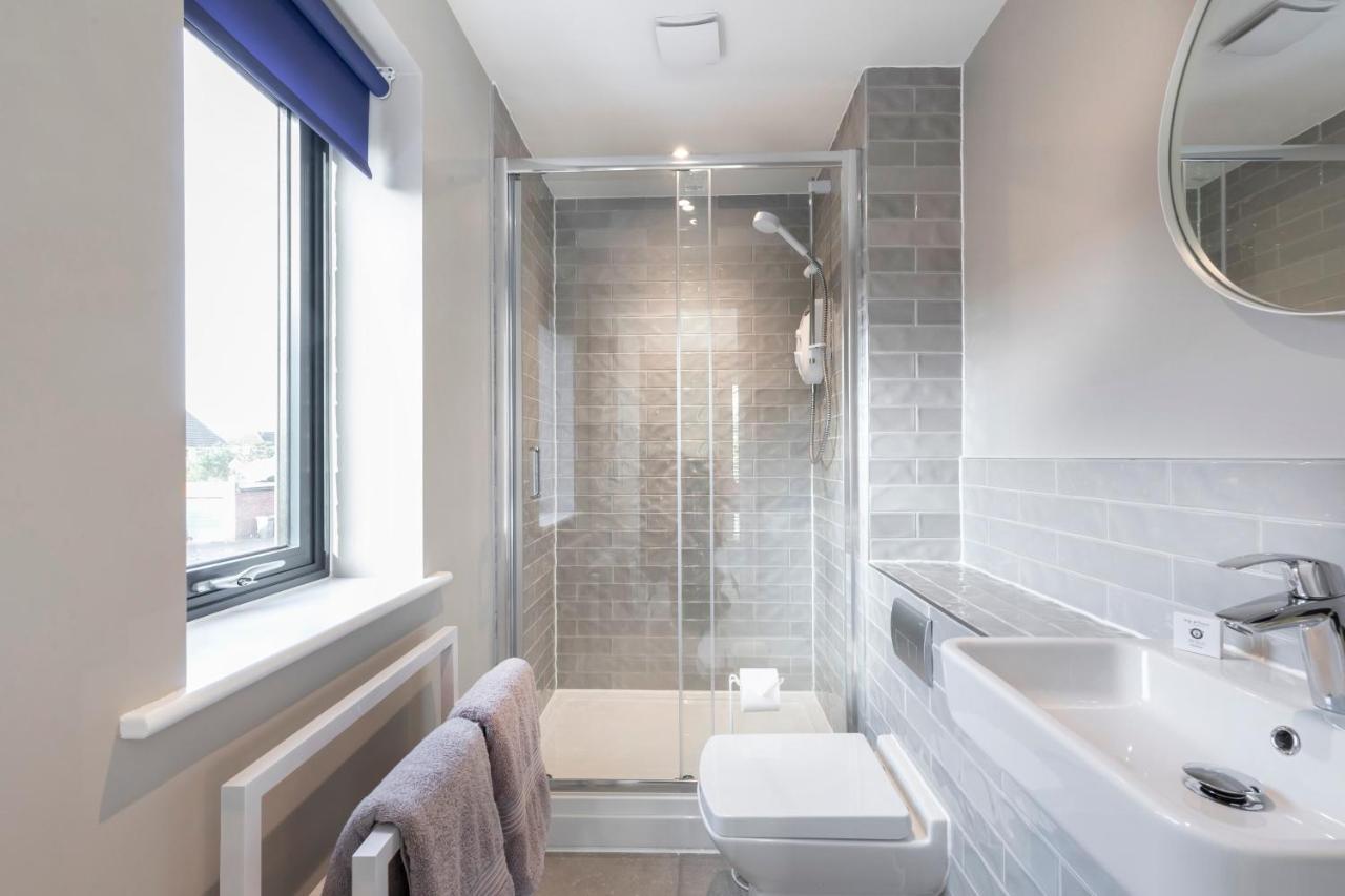 Elliot Oliver - Luxurious Two Bedroom Apartment With Parking Gloucester Zewnętrze zdjęcie