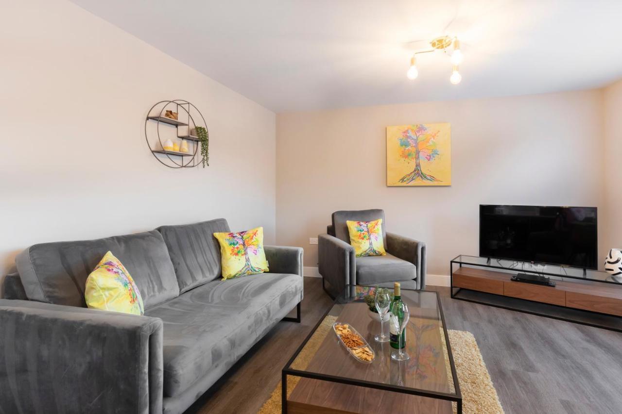 Elliot Oliver - Luxurious Two Bedroom Apartment With Parking Gloucester Zewnętrze zdjęcie